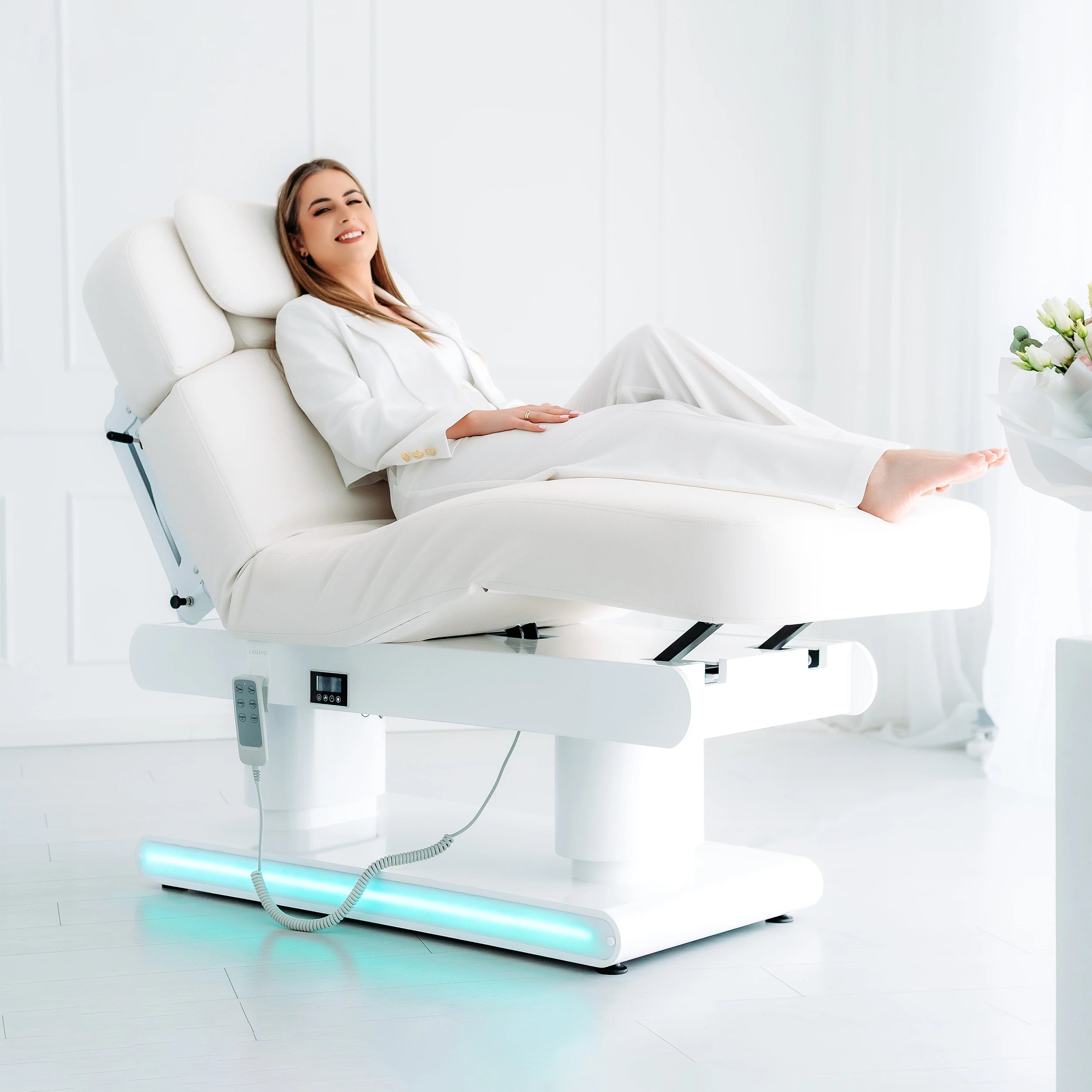 Luxury beauty bed Eterna Gentle Flex k901 white  – 4 motors