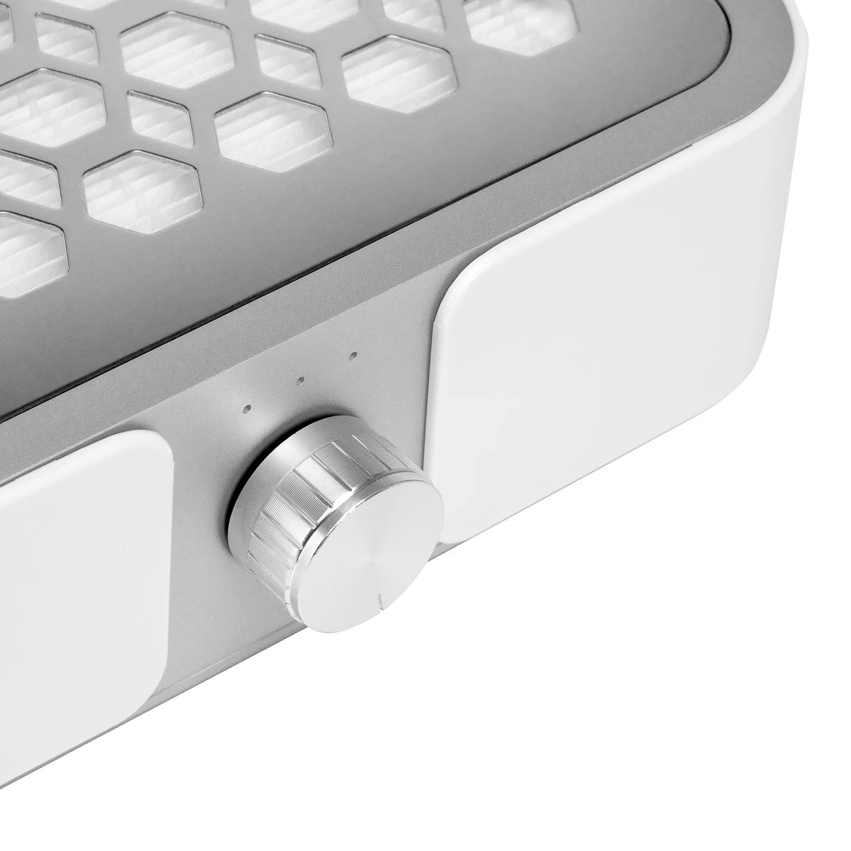 Dust absorber Momo P30 60 W white silver